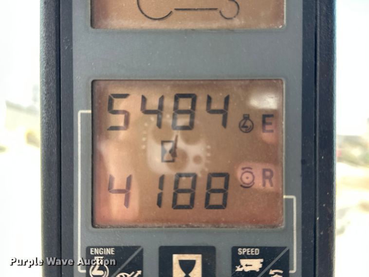 image for item DV0776 1996 Case IH 2166 combine