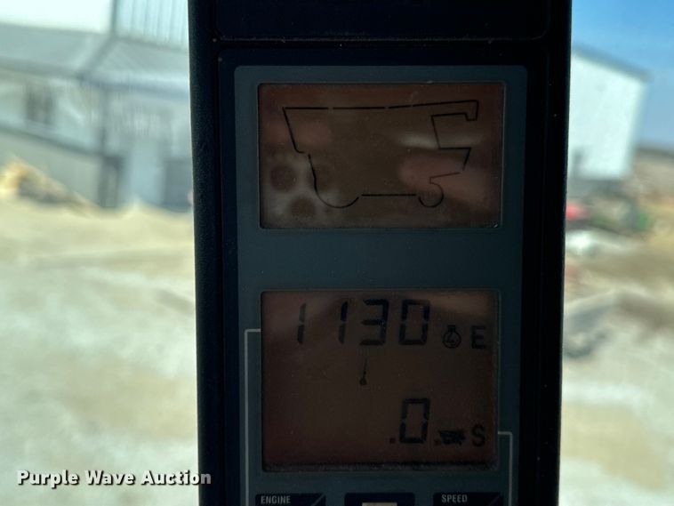 image for item DV0776 1996 Case IH 2166 combine