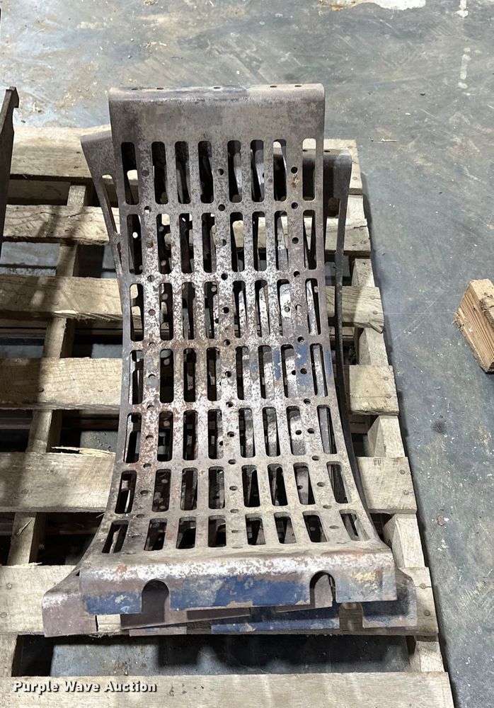 image for item DV0776 1996 Case IH 2166 combine