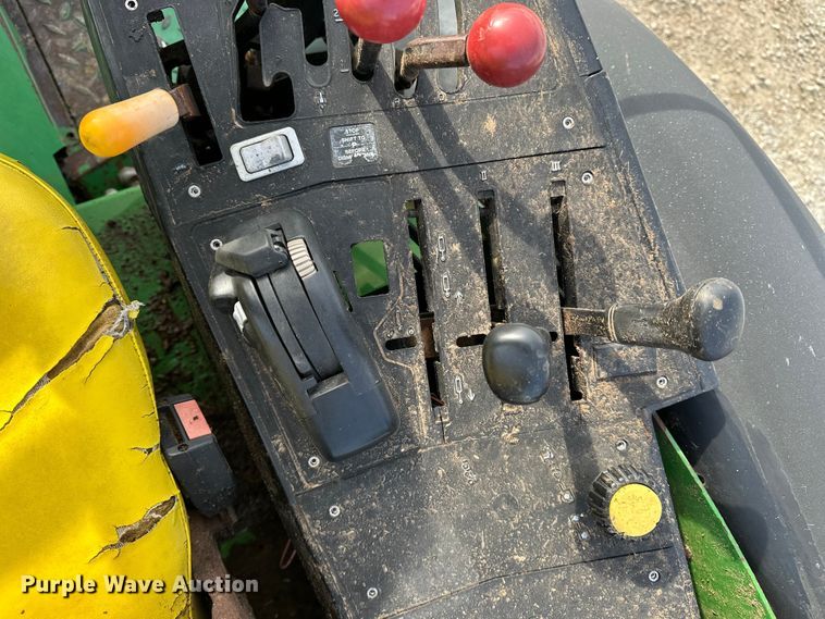 image for item DV0777 2008 John Deere 6430 MFWD tractor