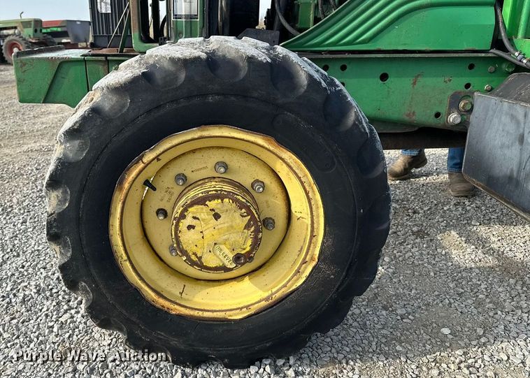 image for item DV0777 2008 John Deere 6430 MFWD tractor