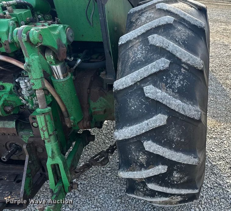 image for item DV0777 2008 John Deere 6430 MFWD tractor