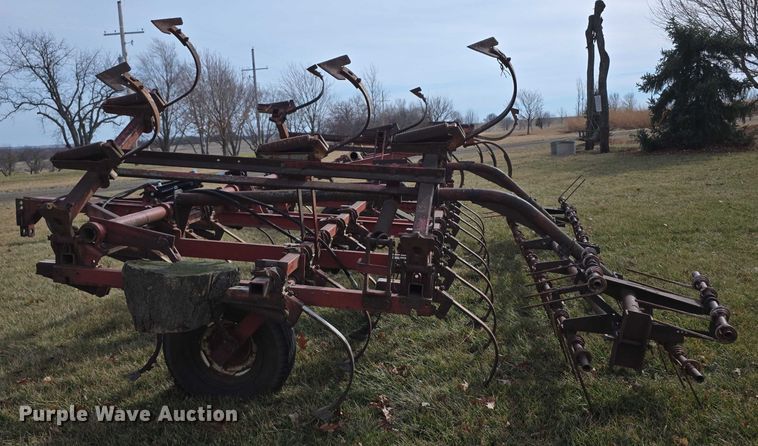image for item DZ3857 International Harvester 45 Vibra Shank Cultivator field cultivator