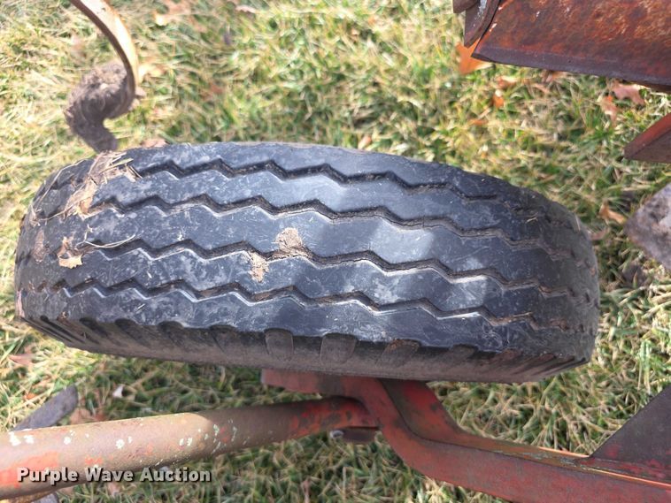 image for item DZ3857 International Harvester 45 Vibra Shank Cultivator field cultivator