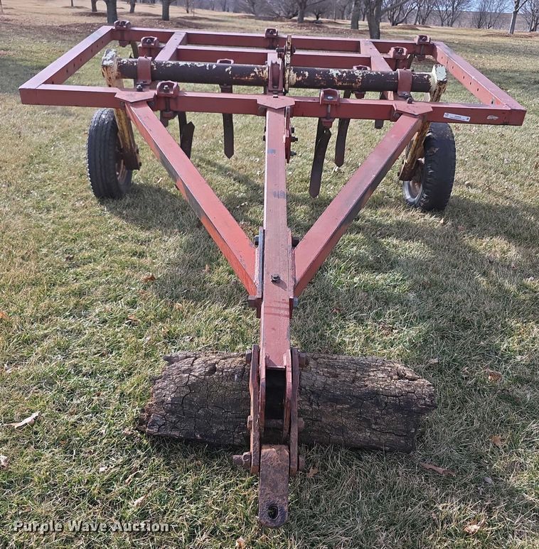 image for item DZ3858 International Harvester chisel