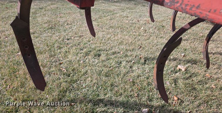 image for item DZ3858 International Harvester chisel