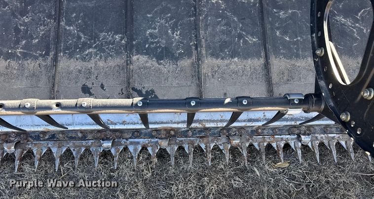 image for item DZ4984 2015 Macdon FD75 flex draper head