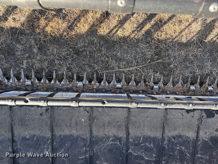 image for item DZ4984 2015 Macdon FD75 flex draper head