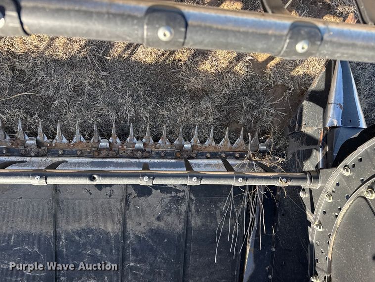 image for item DZ4984 2015 Macdon FD75 flex draper head