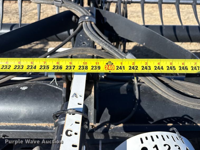 image for item DZ4984 2015 Macdon FD75 flex draper head