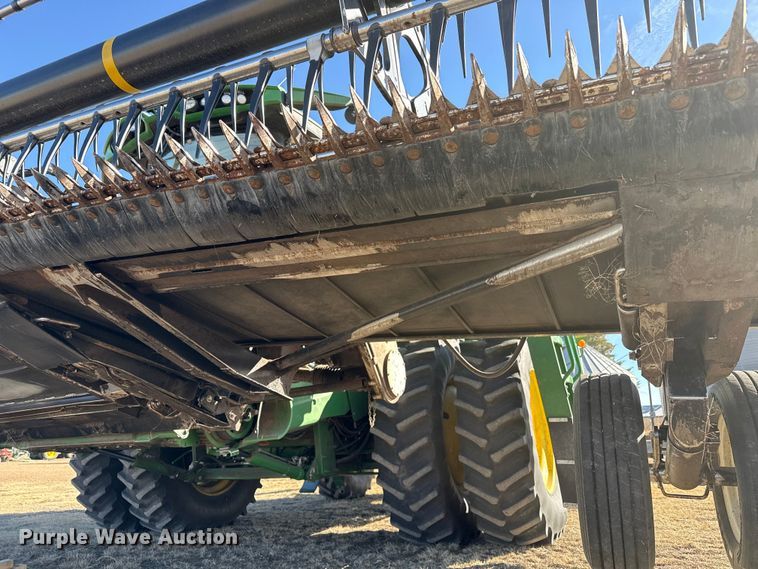 image for item DZ4984 2015 Macdon FD75 flex draper head