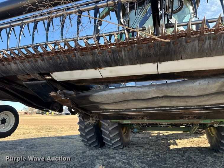 image for item DZ4984 2015 Macdon FD75 flex draper head