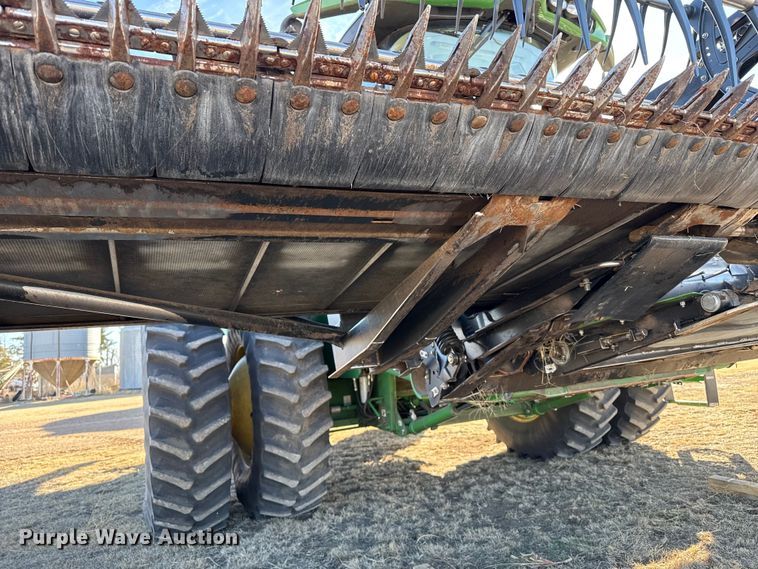 image for item DZ4984 2015 Macdon FD75 flex draper head