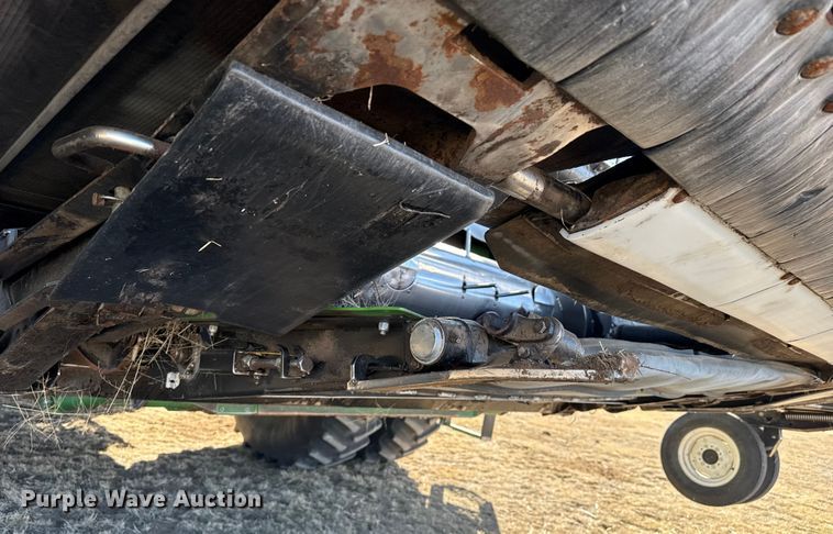 image for item DZ4984 2015 Macdon FD75 flex draper head