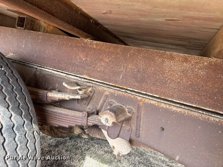 image for item DZ4996 Chevrolet 6400 grain truck