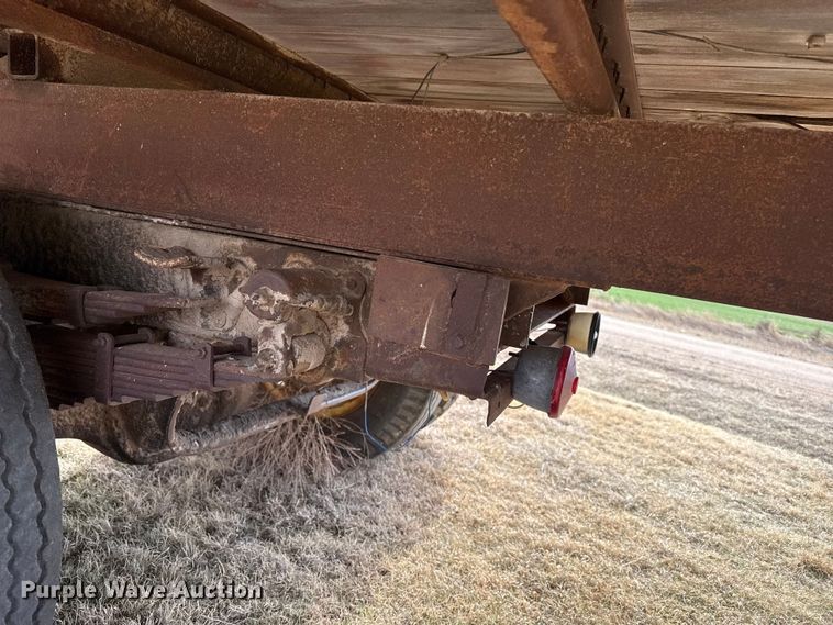 image for item DZ4996 Chevrolet 6400 grain truck