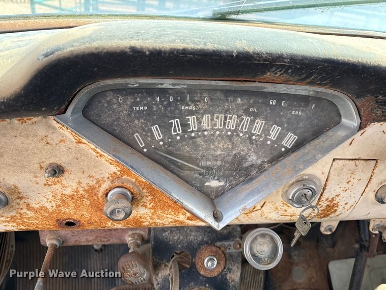 image for item DZ4996 Chevrolet 6400 grain truck