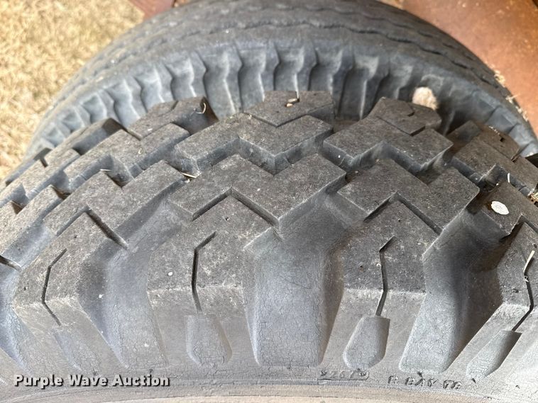 image for item DZ4996 Chevrolet 6400 grain truck