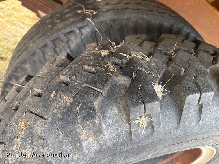 image for item DZ4996 Chevrolet 6400 grain truck