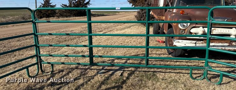 image for item DZ5002 (6) livestock panels