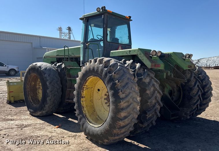 image for item DZ5010 1996 John Deere 8770 4WD tractor
