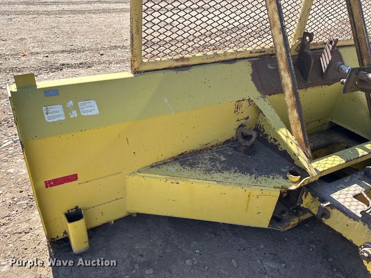 image for item DZ5010 1996 John Deere 8770 4WD tractor