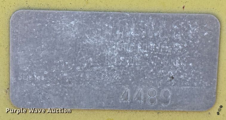 image for item DZ5010 1996 John Deere 8770 4WD tractor