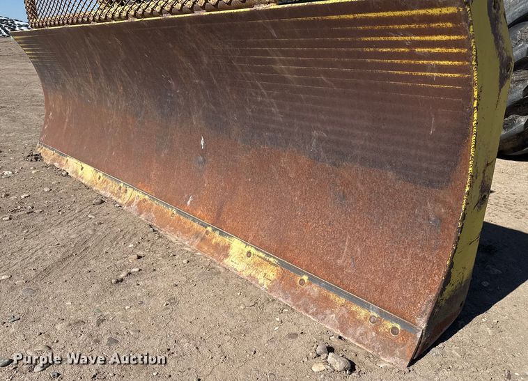 image for item DZ5010 1996 John Deere 8770 4WD tractor