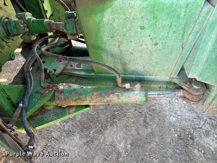 image for item DZ5010 1996 John Deere 8770 4WD tractor
