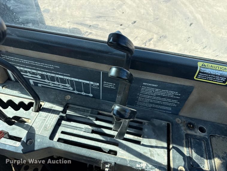 image for item DZ5010 1996 John Deere 8770 4WD tractor