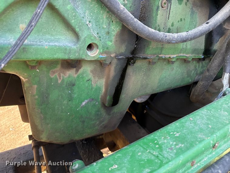 image for item DZ5010 1996 John Deere 8770 4WD tractor