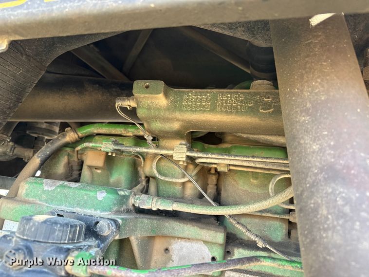 image for item DZ5010 1996 John Deere 8770 4WD tractor