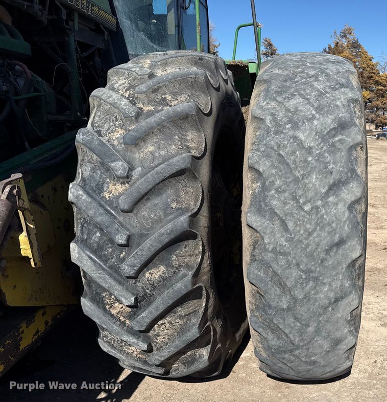 image for item DZ5010 1996 John Deere 8770 4WD tractor