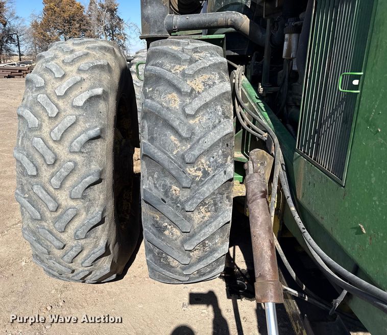 image for item DZ5010 1996 John Deere 8770 4WD tractor