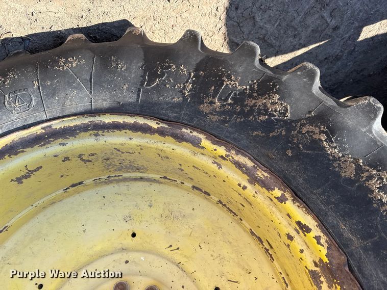 image for item DZ5010 1996 John Deere 8770 4WD tractor