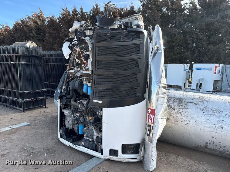 image for item DZ5033 2022 ThermoKing refrigerator unit