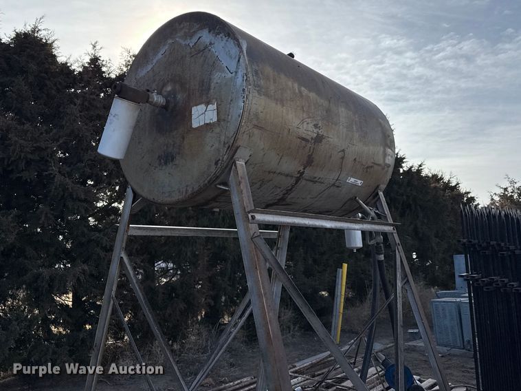 image for item DZ5036 Fuel tank