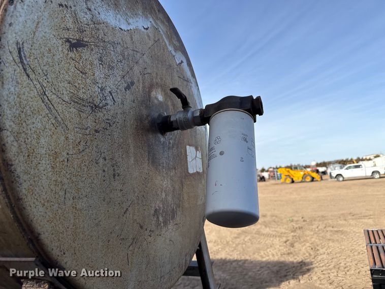 image for item DZ5036 Fuel tank