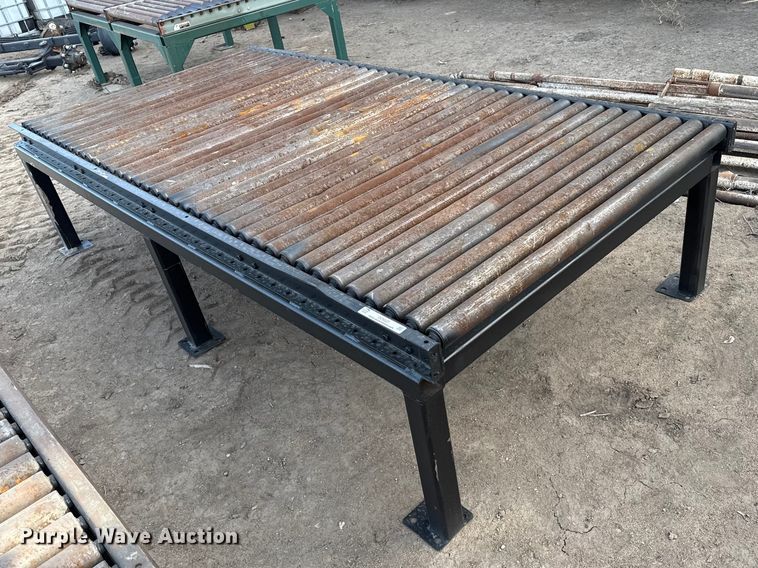 image for item DZ5037 Roller table