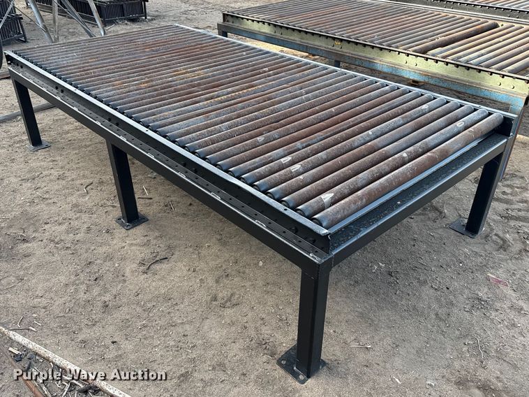 image for item DZ5037 Roller table