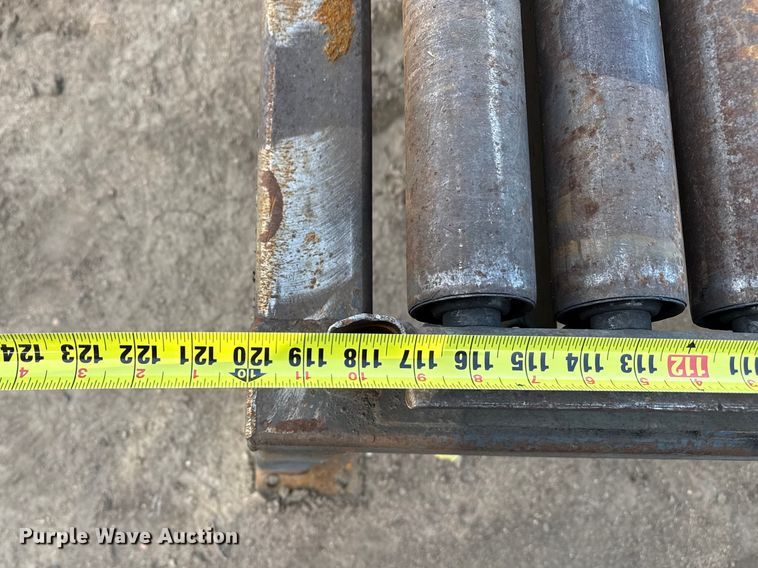 image for item DZ5038 Roller table