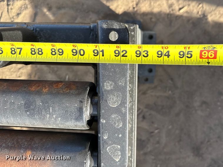 image for item DZ5039 Roller table