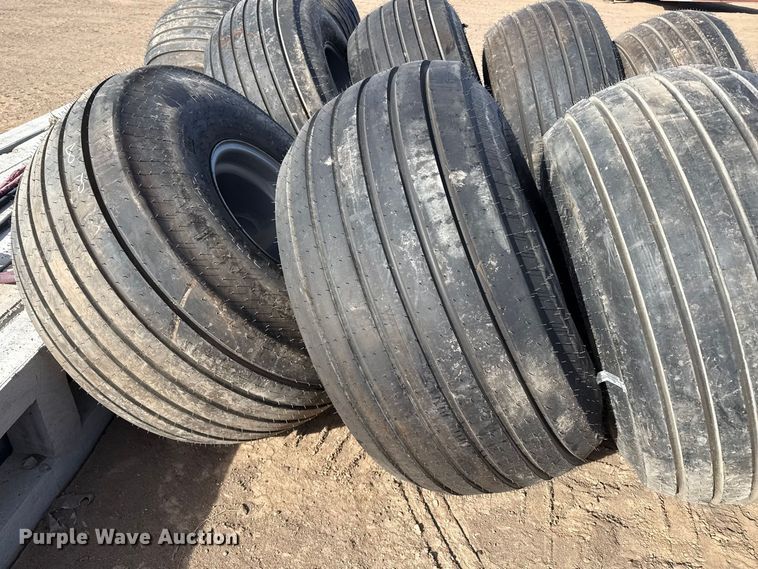 image for item DZ5044 (4) 21.5L-16.1SL tires and wheels