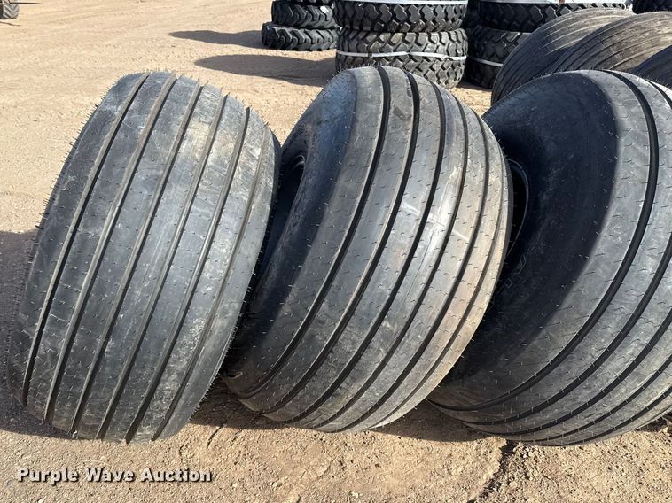 image for item DZ5046 (4) 21.5L-16.1SL tires and wheels