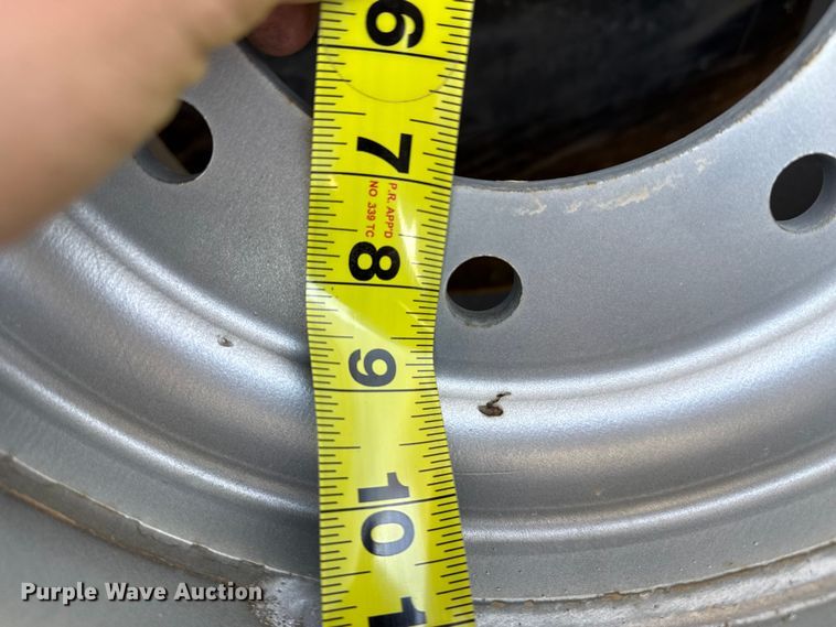 image for item DZ5046 (4) 21.5L-16.1SL tires and wheels