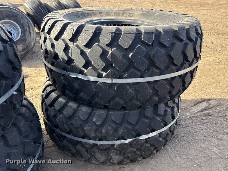image for item DZ5047 (2) 28LR26 tires