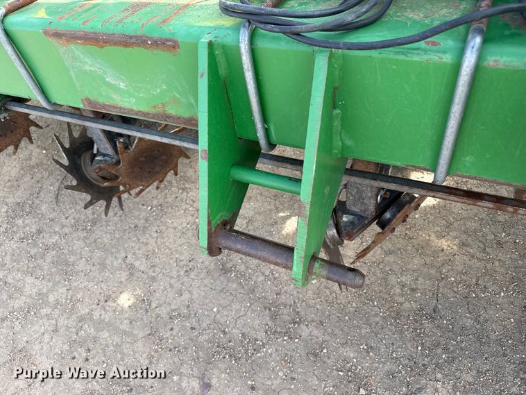 image for item DZ5057 John Deere 1700 planter