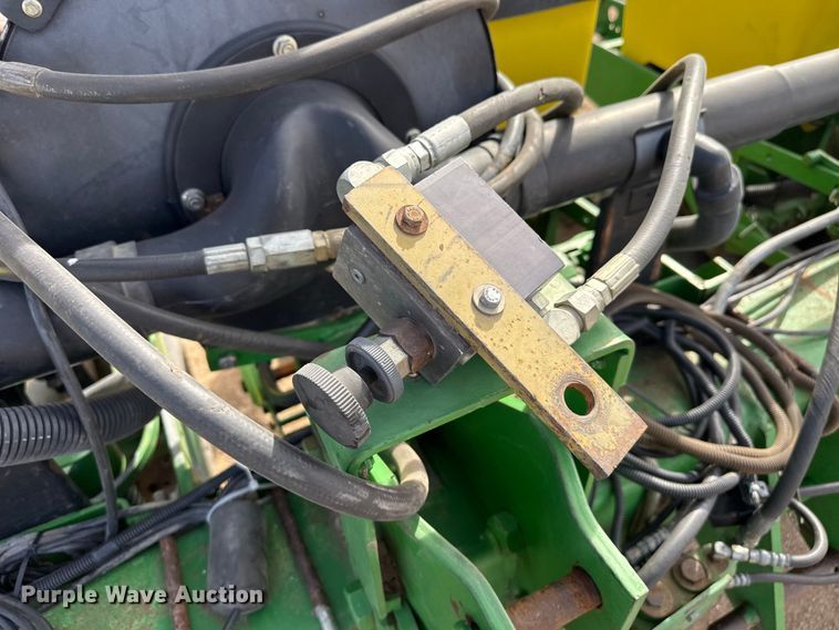 image for item DZ5057 John Deere 1700 planter