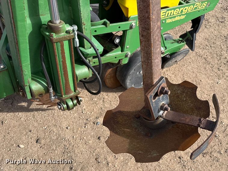 image for item DZ5057 John Deere 1700 planter