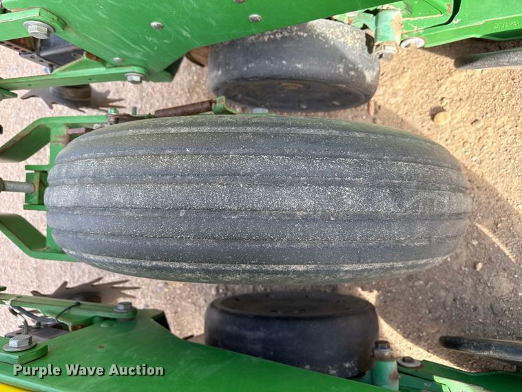 image for item DZ5057 John Deere 1700 planter